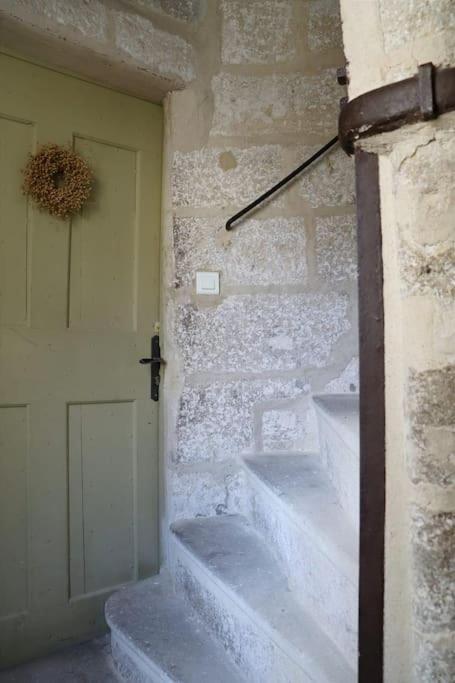 Uzes Centre Quartiers Des Arts Charme De L'Ancien Apartment Exterior photo